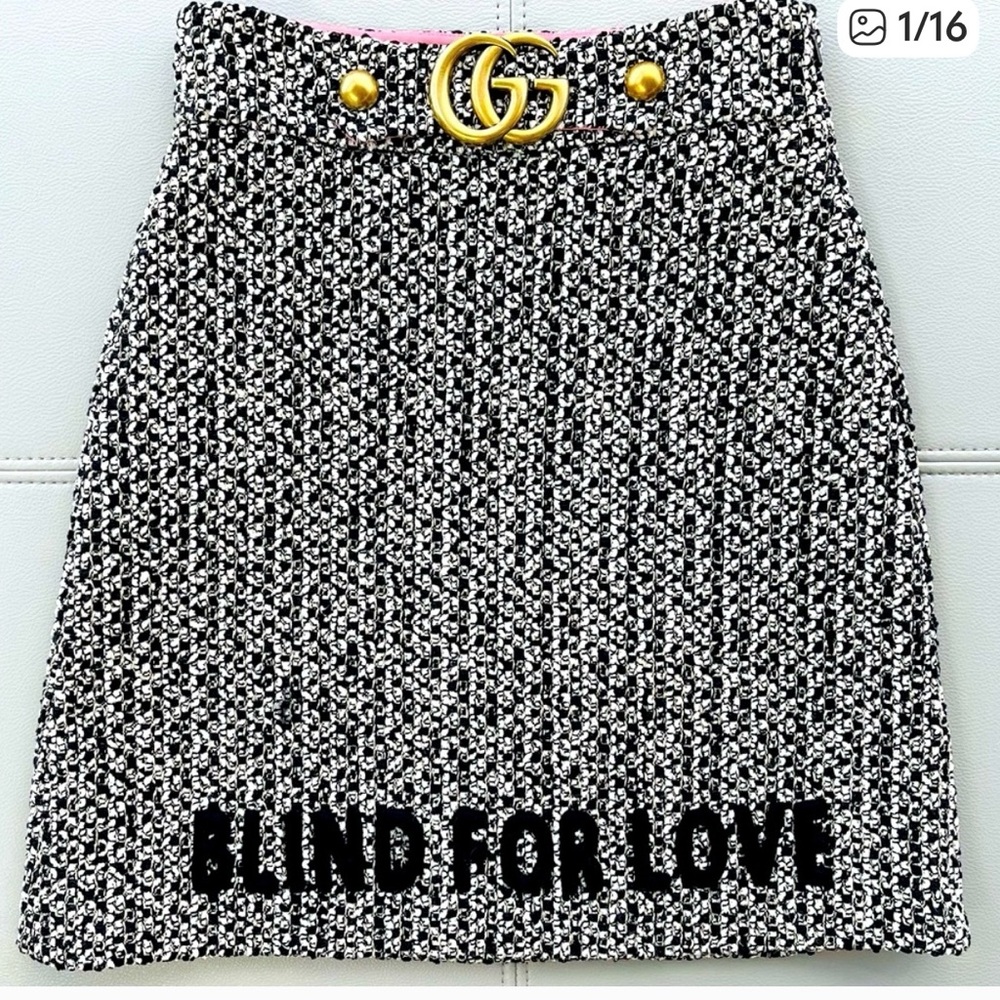 GUCCI GG “BLIND FOR LOVE” Embroidered Tweed Skirt in Black/White Size 40 NWOT